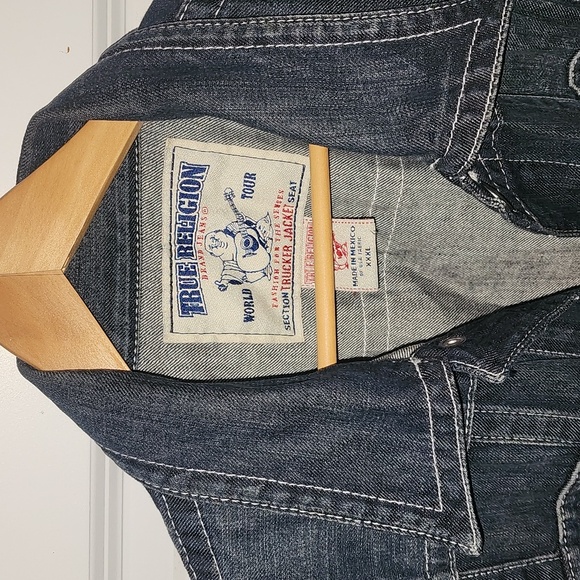 True religion blue denim jacket. - Picture 3 of 6